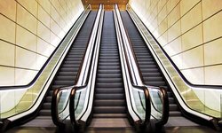 سلالم كهربائية