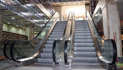 سلالم كهربائية